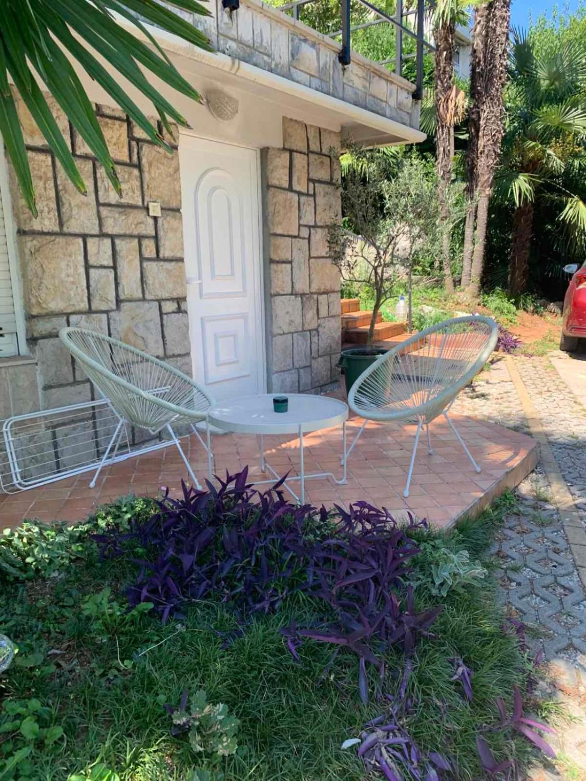Sheltered Green Oasis In אופטיה מראה חיצוני תמונה